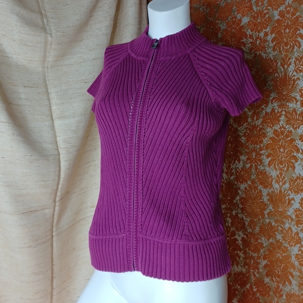 Vintage Yvos cotton blend sweater w. Cap sleeves